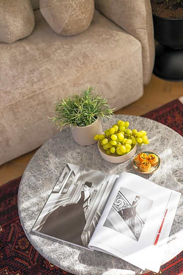 Villa Albi - Machne Yehuda Hotel