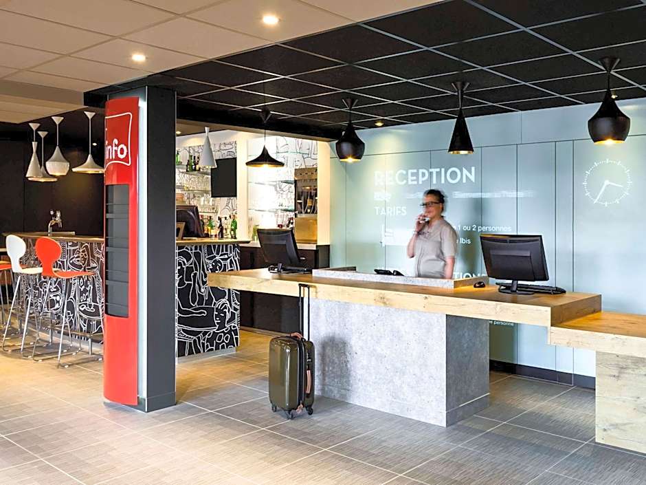 Ibis Roanne Le Coteau Hotel Restaurant