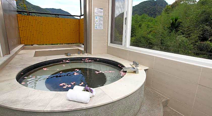 Hot Spring World Hotel