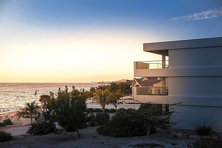 Papagayo Beach Hotel