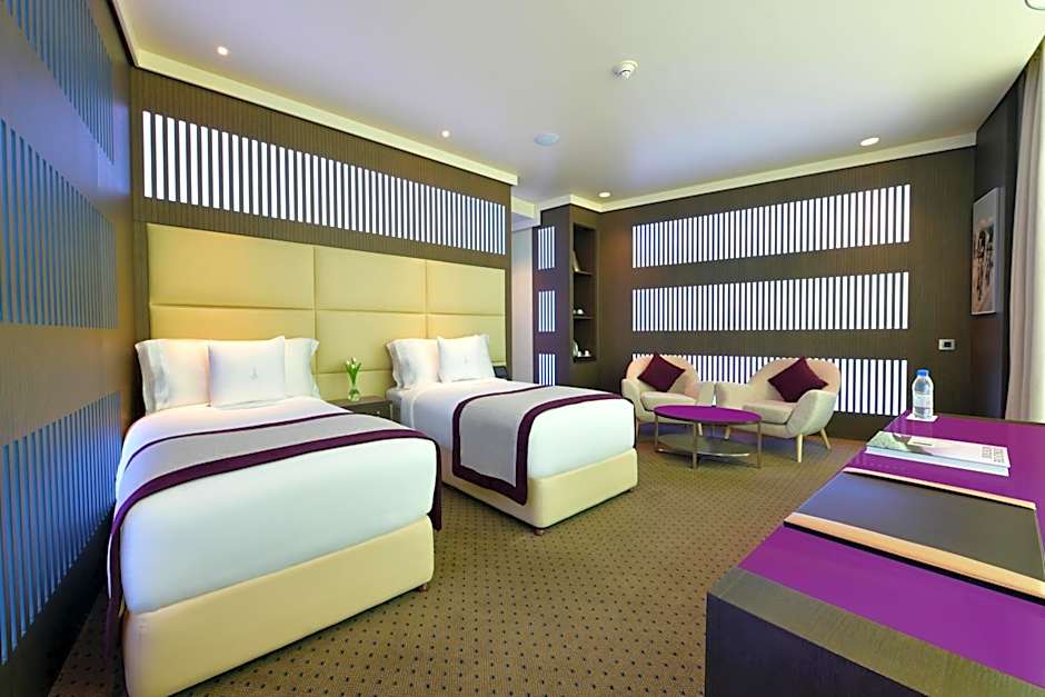 Deluxe 1 Double Bed or 2 Beds — 8 fotoğraftan 1. fotoğraf