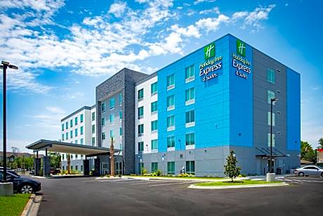 Holiday Inn Express & Suites Pensacola Airport North - I-10 By IHG