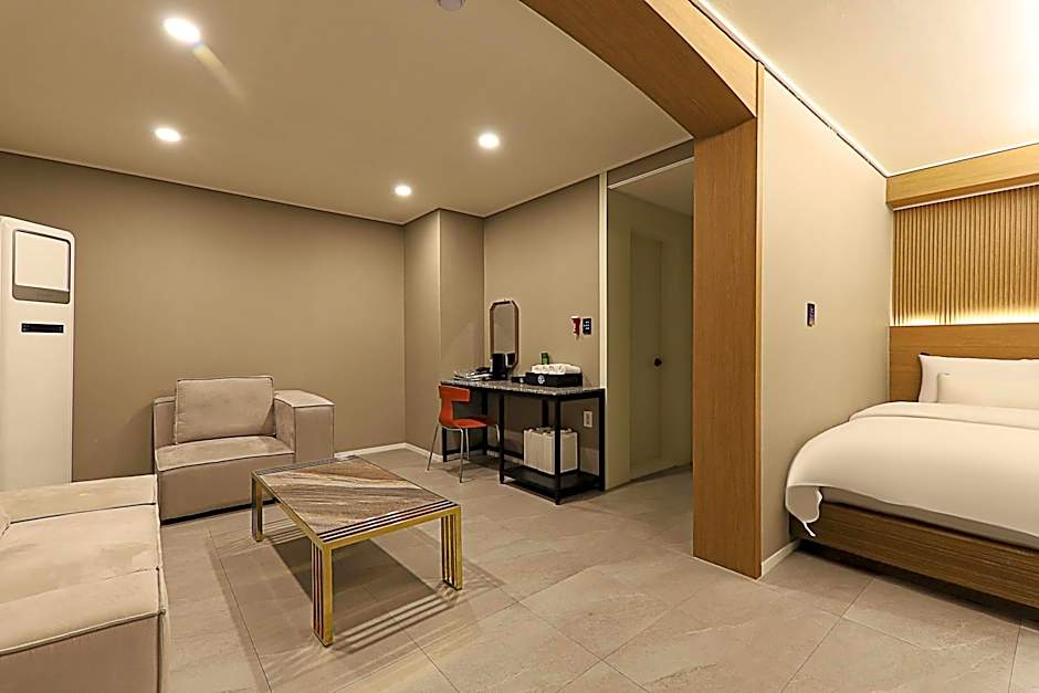 Hotel Bom Gunsan