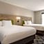 Country Inn & Suites by Radisson, St. Cloud East, MN