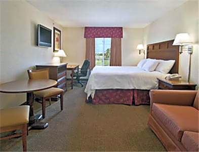 Super 8 by Wyndham Bowling Green North