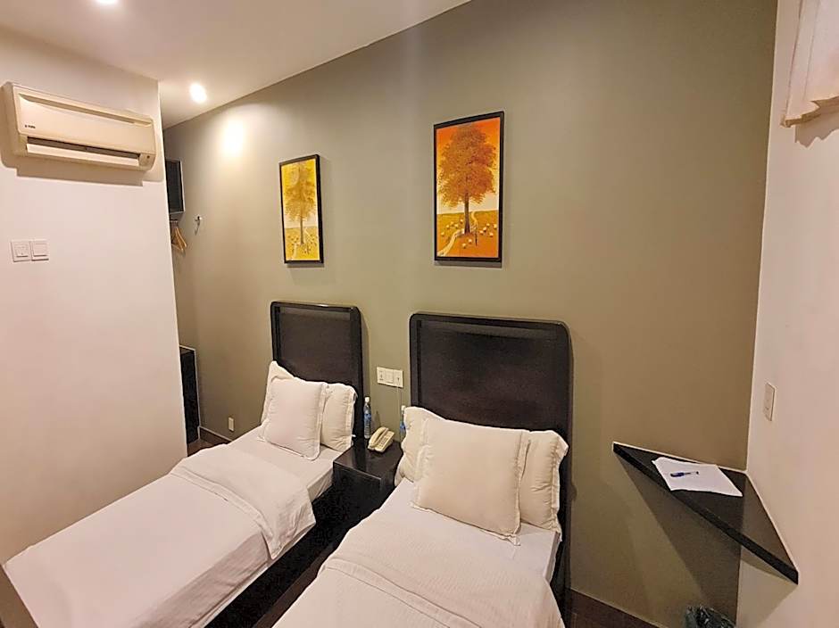 Photo 1 of 6 of Superior Suite