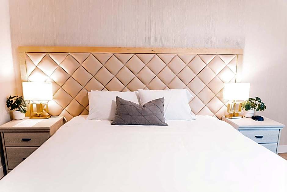 Hotel Civilia Lakeside by Civilia Golf Retreat