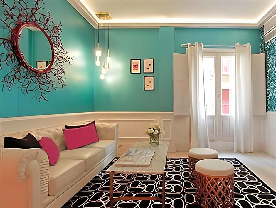 ApartaSuites Satellite by Abalu Hotels