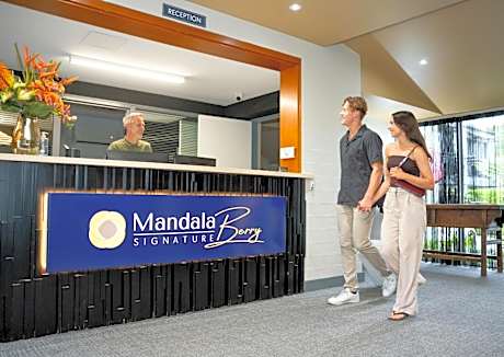 Mandala Signature Berry