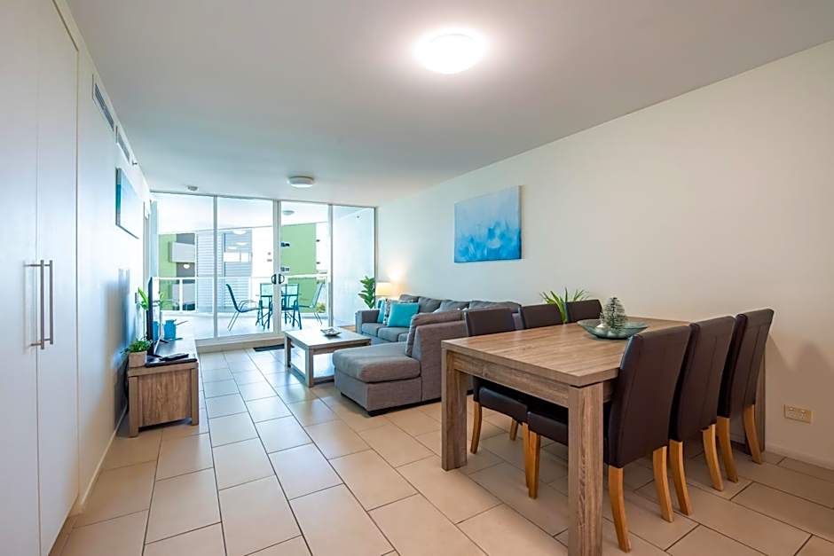 Lanai Apartments