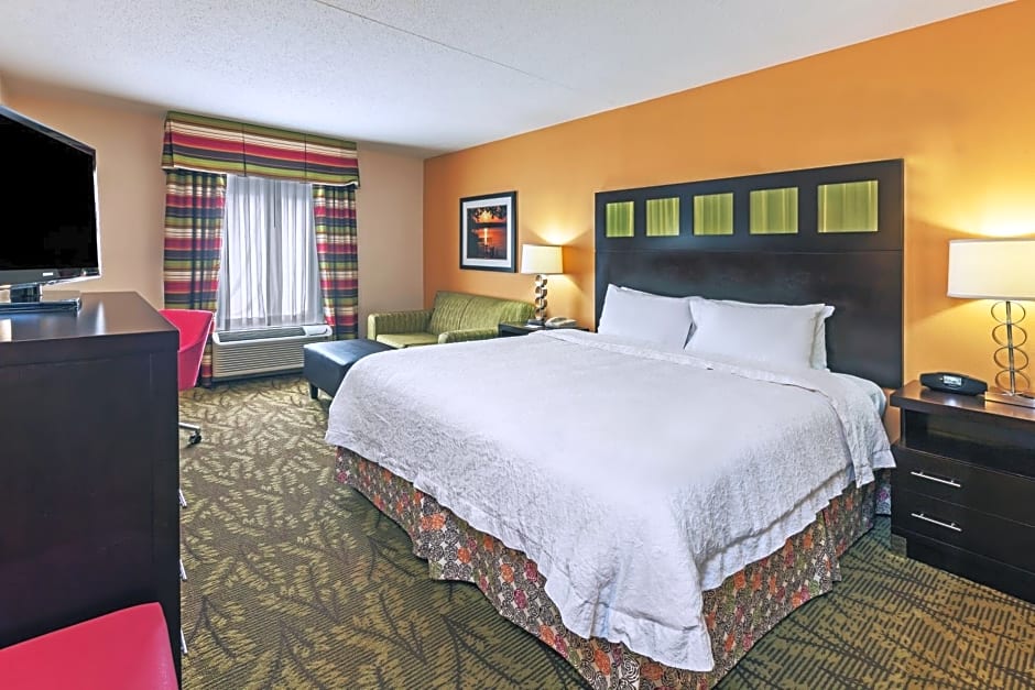 Hampton Inn & Suites Tulsa-Woodland Hills