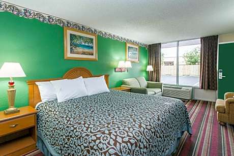 Double Room - Non-Smoking