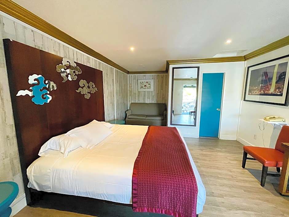 Casa Blanca Inn & Suites Whittier