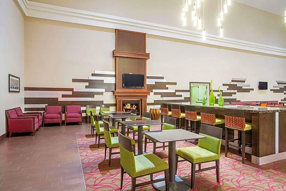 La Quinta Inn & Suites by Wyndham Conference Center Prescott