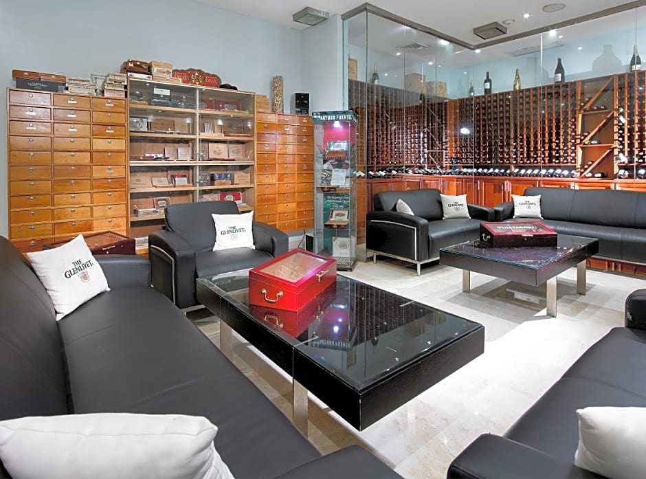 Dominican Fiesta Hotel