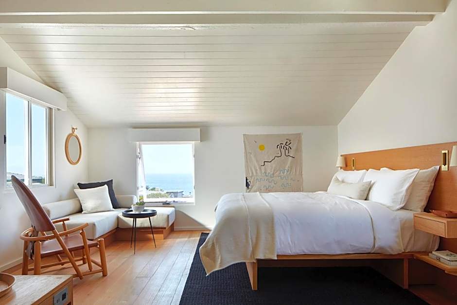 Photo 1 of 10 of Studio, Ocean View