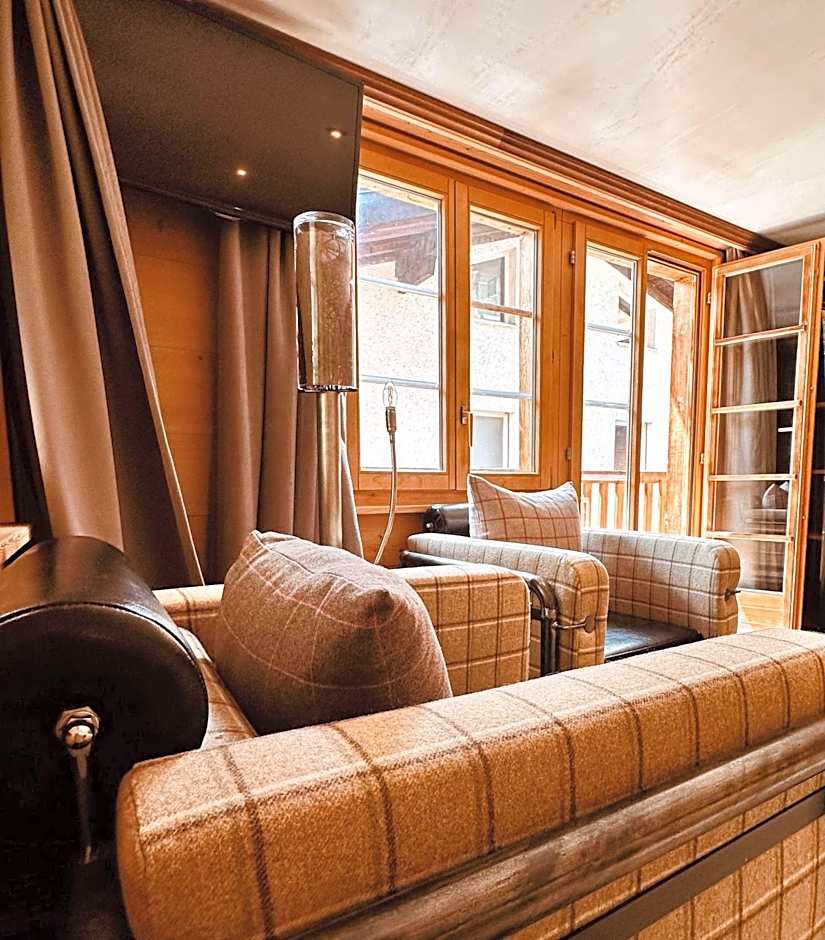 Self Check-In Chalet Rooms