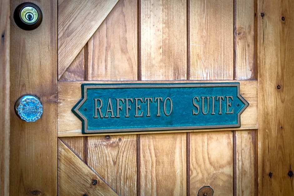 The Davies Family Inn