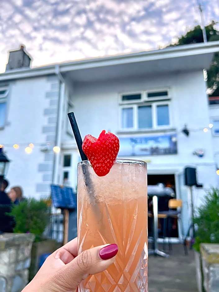 Sids restaurant and bar with rooms