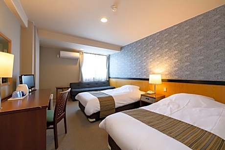 Twin Room - Non-Smoking