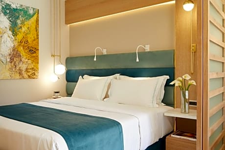 Junior Suite with Garden View