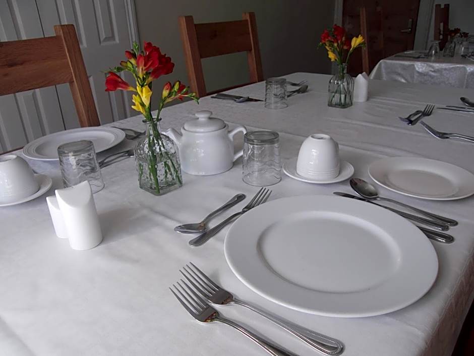 Llanwrtyd Hall B&B Angelis Holistic Retreat