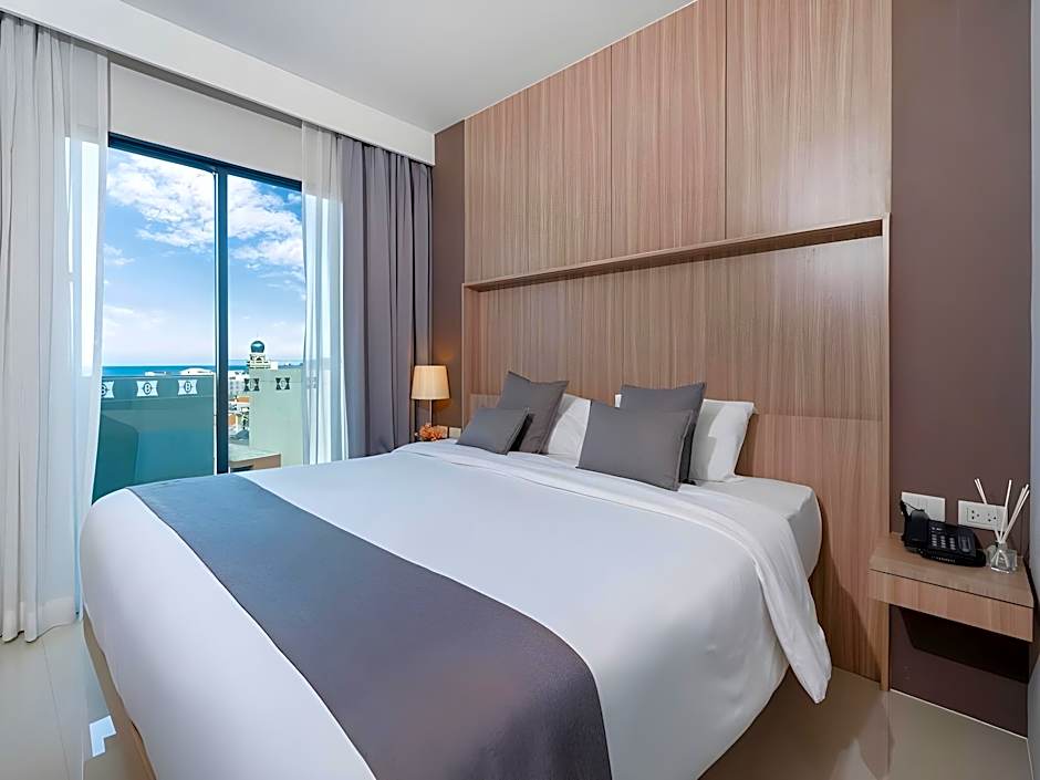 Patong Bay Residence