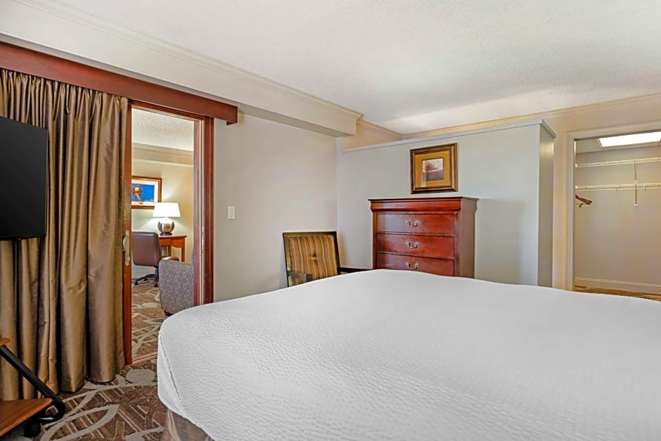 Best Western Plus Mid Nebraska Inn & Suites
