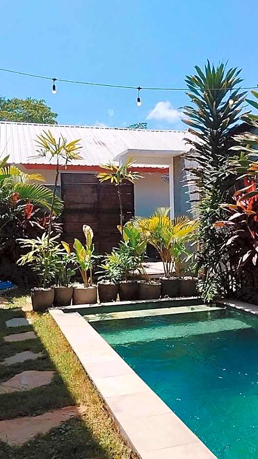 Villa Green House A tropical central 2-BR villa