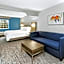 Holiday Inn Express & Suites Carmel North  Westfield By IHG