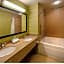 Holiday Inn Express & Suites / Red Bluff - South Redding Area By IHG
