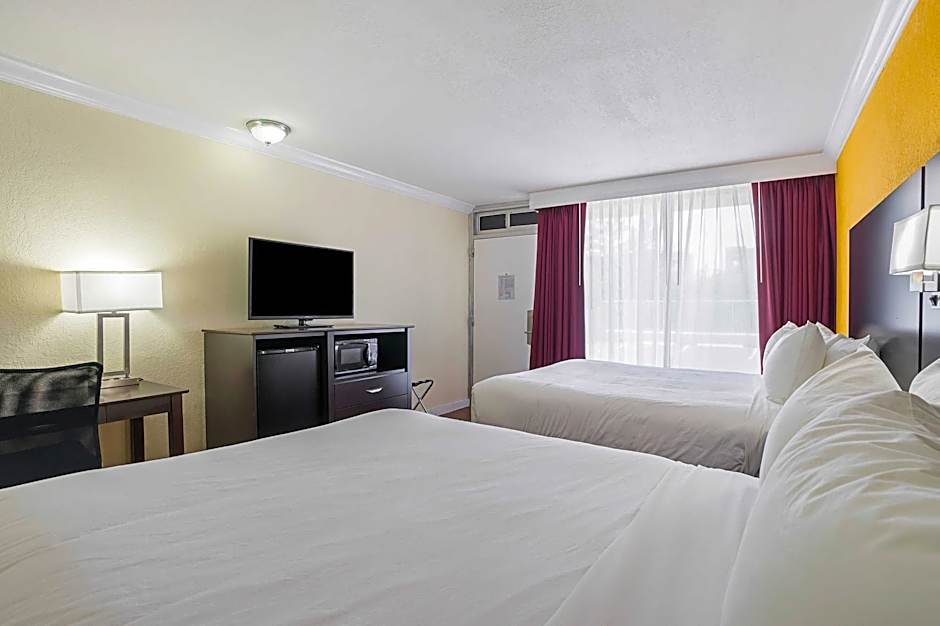 The Link Hotel – Fort Lauderdale, FL