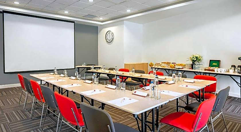 Ibis Izmir Alsancak