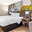 Clarion Pointe Raleigh Midtown