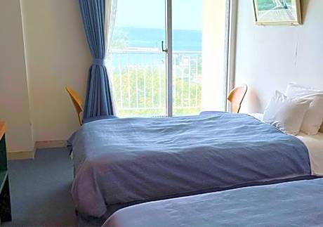 Corner Twin Room