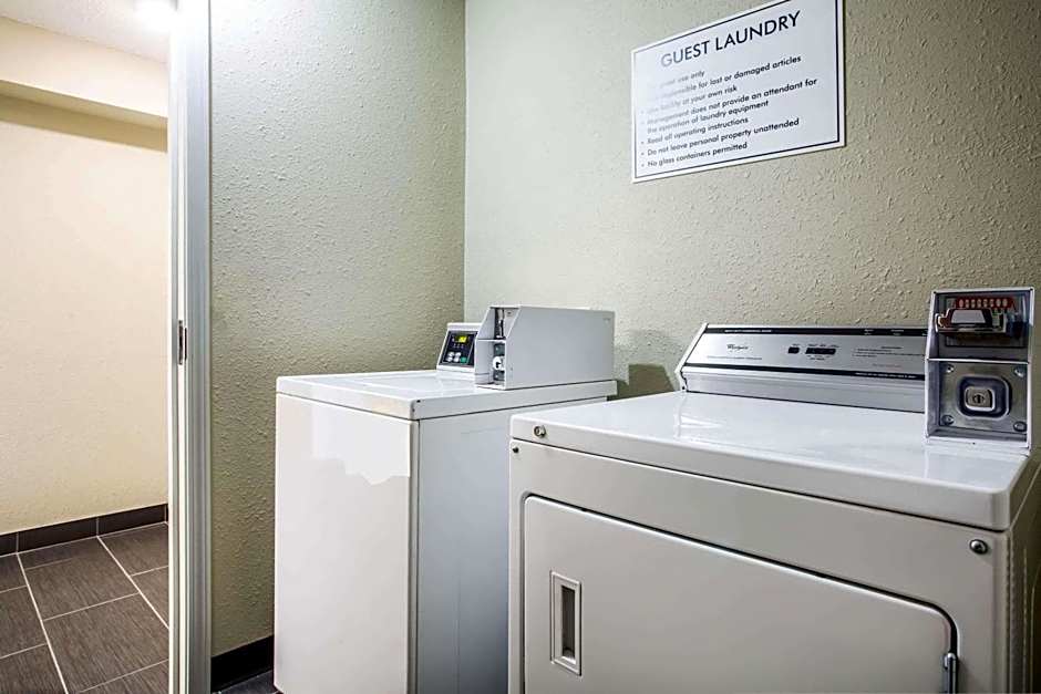 Travelodge by Wyndham Wahpeton