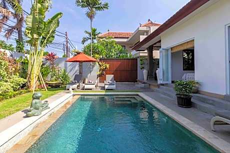 Villa Rosa - Spacious Oasis with Private Pool, close to Beach & Dining