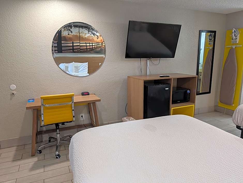 Days Inn by Wyndham Arcadia Louisiana