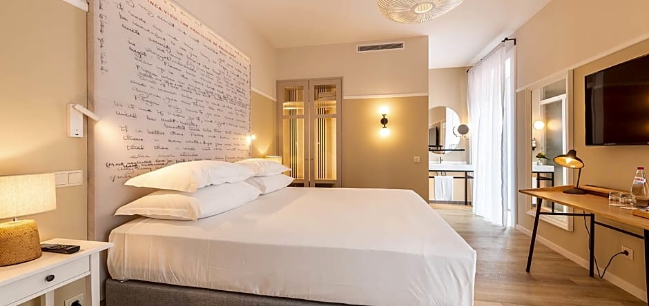 Pestana Fisherman Village