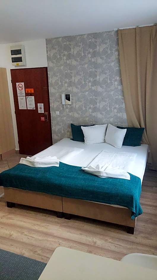 Mango Aparthotel