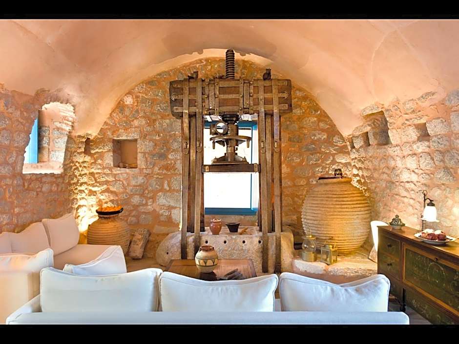 Arapakis Historic Castle