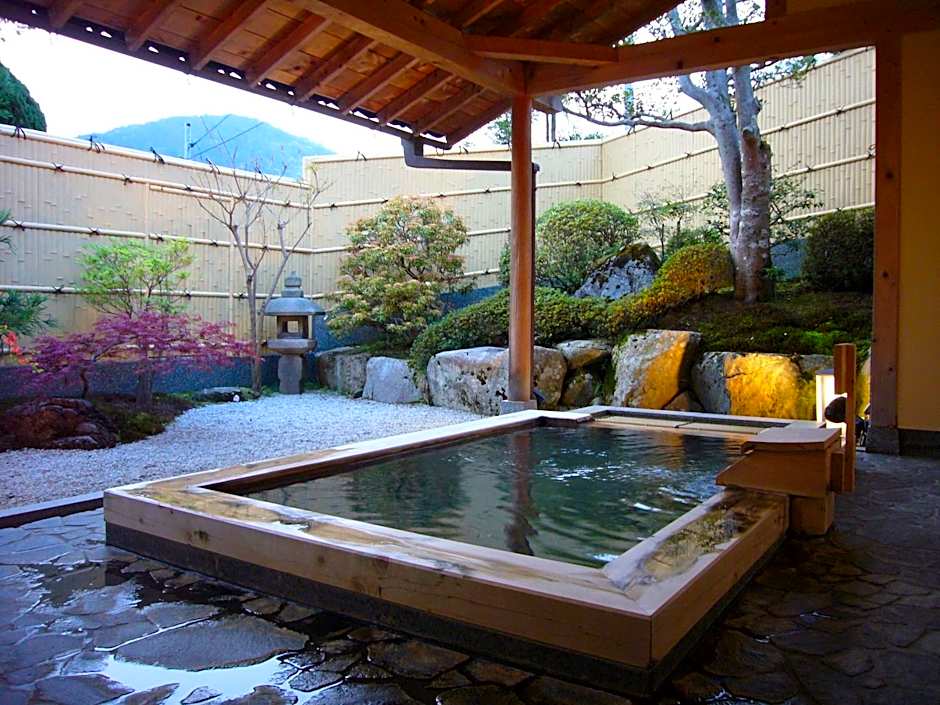 Japanese Ryokan Seryo