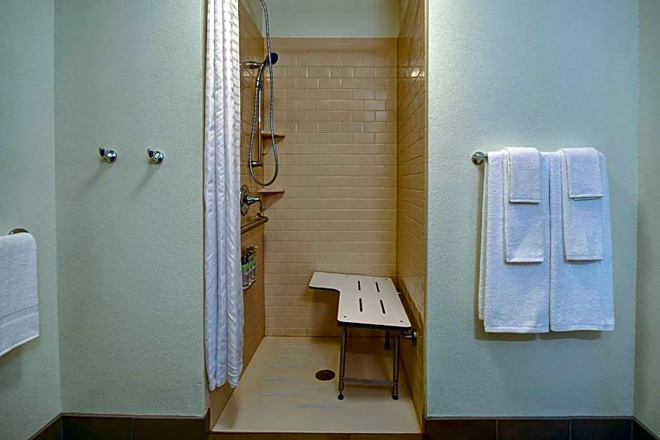 Candlewood Suites St Clairsville By IHG