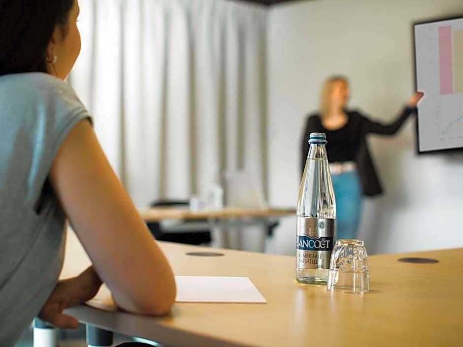 Greet Hotel Brest Aéroport