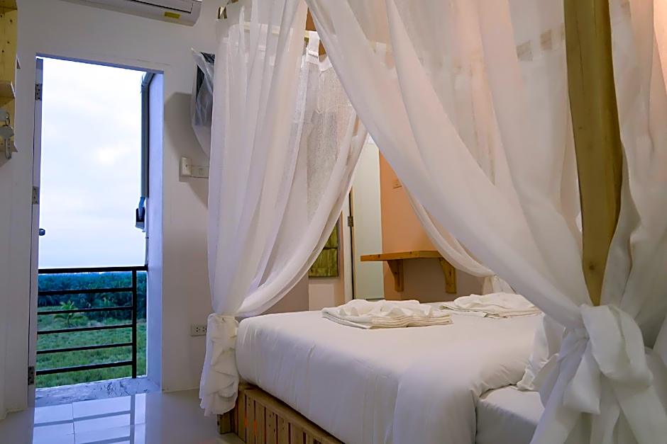 Baan URT Suratthani Airport Hotel