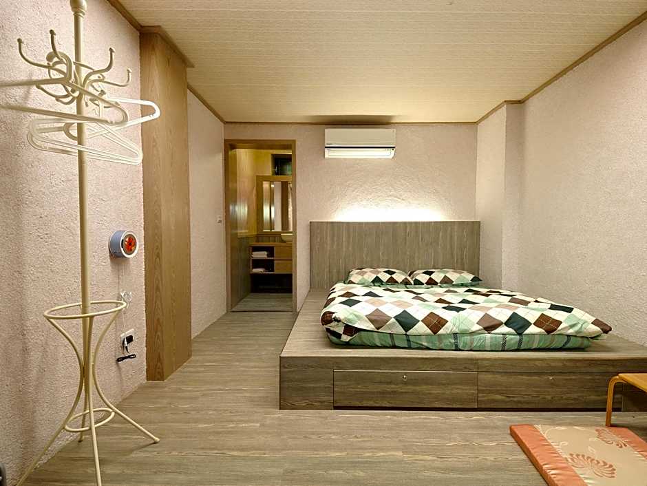 Sunnyrain Bed and Breakfast