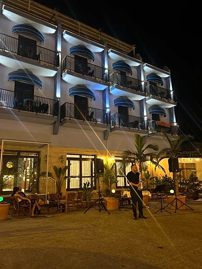 Hotel Al Faro
