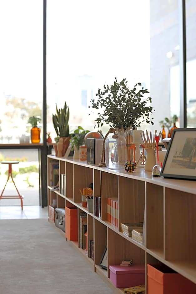 The Larwill Studio Melbourne - Art Series