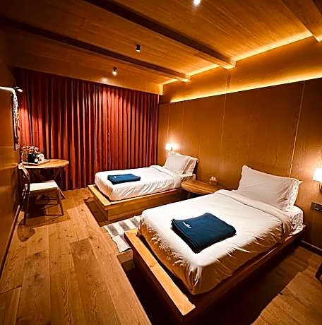 The Himalayan Tyangboche