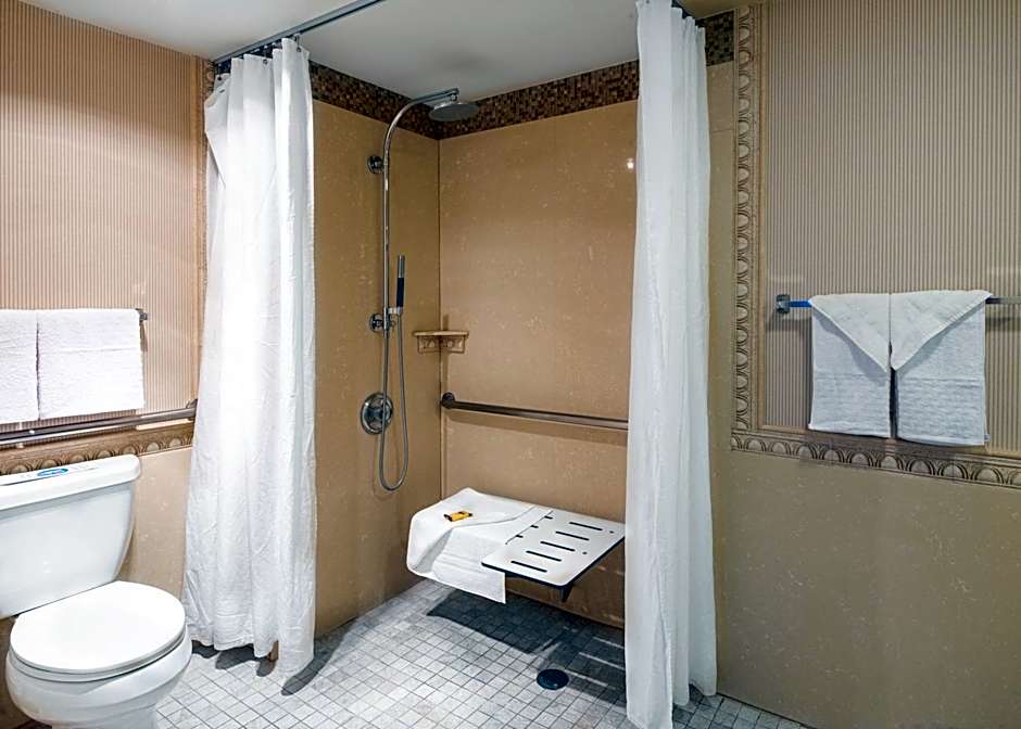 Best Western Plus Redondo Beach Inn